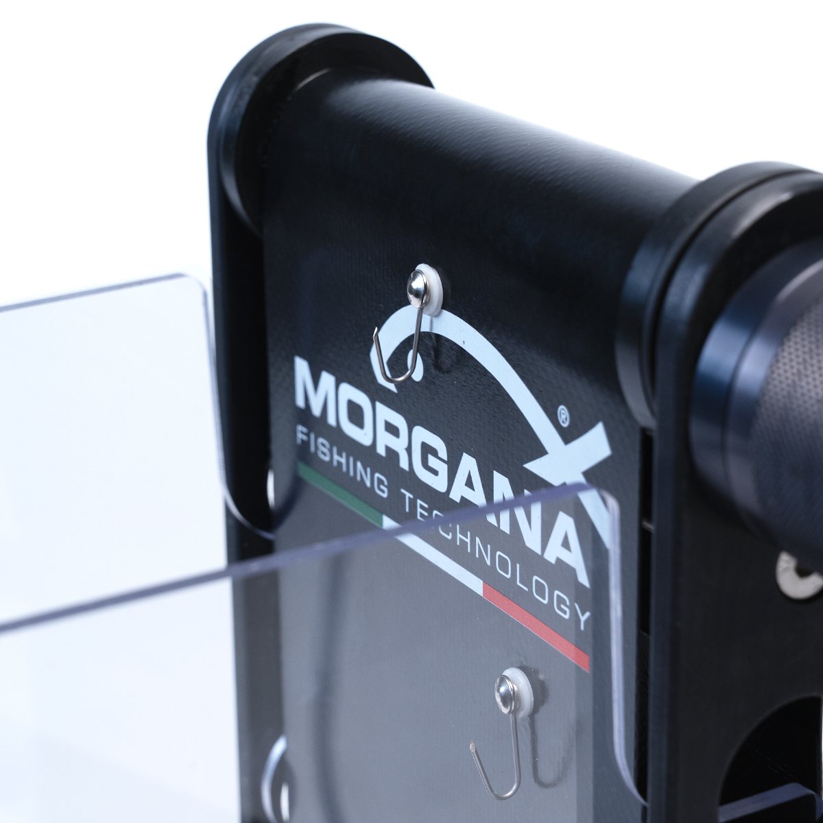 Dettaglio del Getta Sarde Pollicino Clear con ganci interni e logo Morgana Fishing Technology