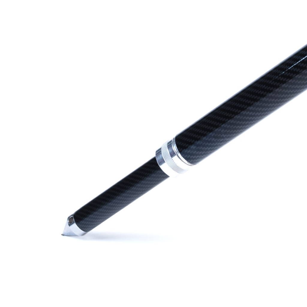 Dettaglio della prolunga finale del Rod Pod Fusion Carbon con terminale in carbonio silver